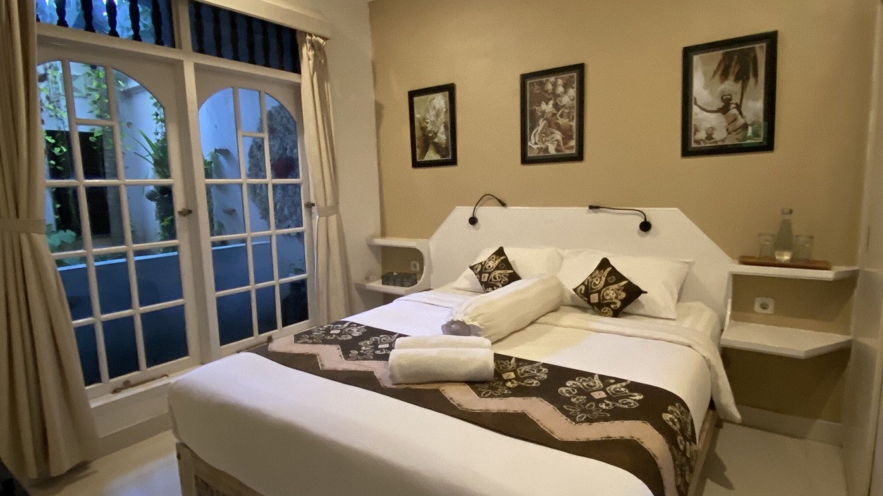 Photo of Bedroom in Kartika Plaza
