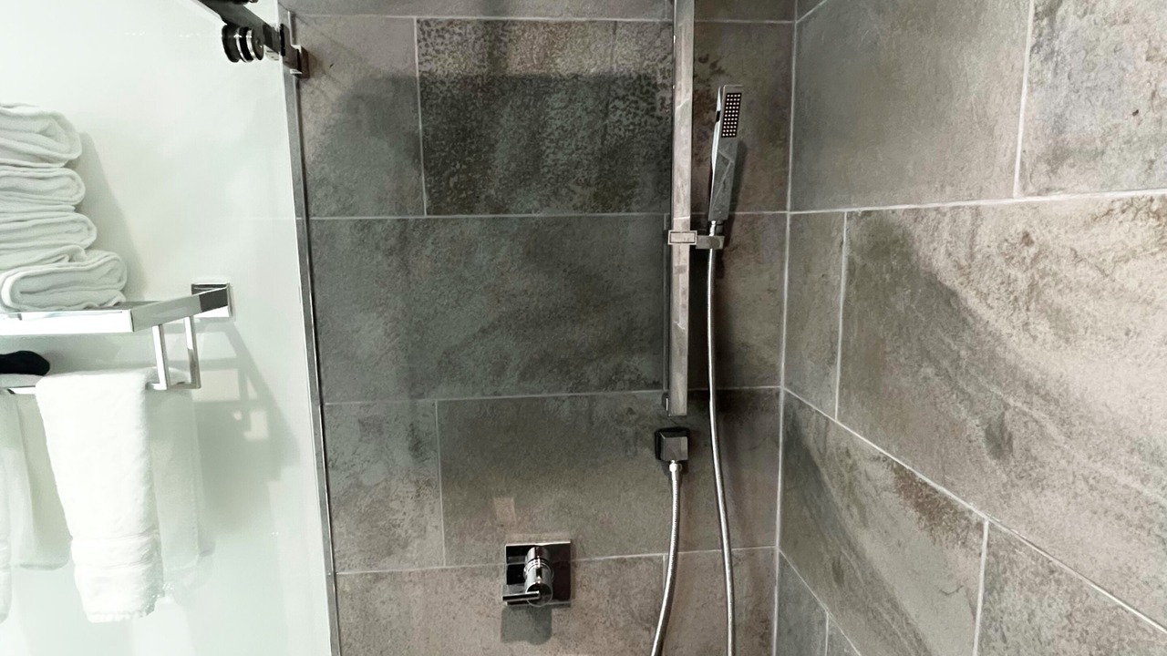 Photo of Bathroom in Leeward Settlement
