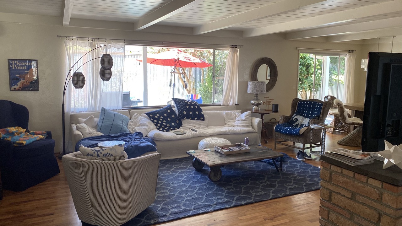 Photo of Livingroom in Opal Cliffs