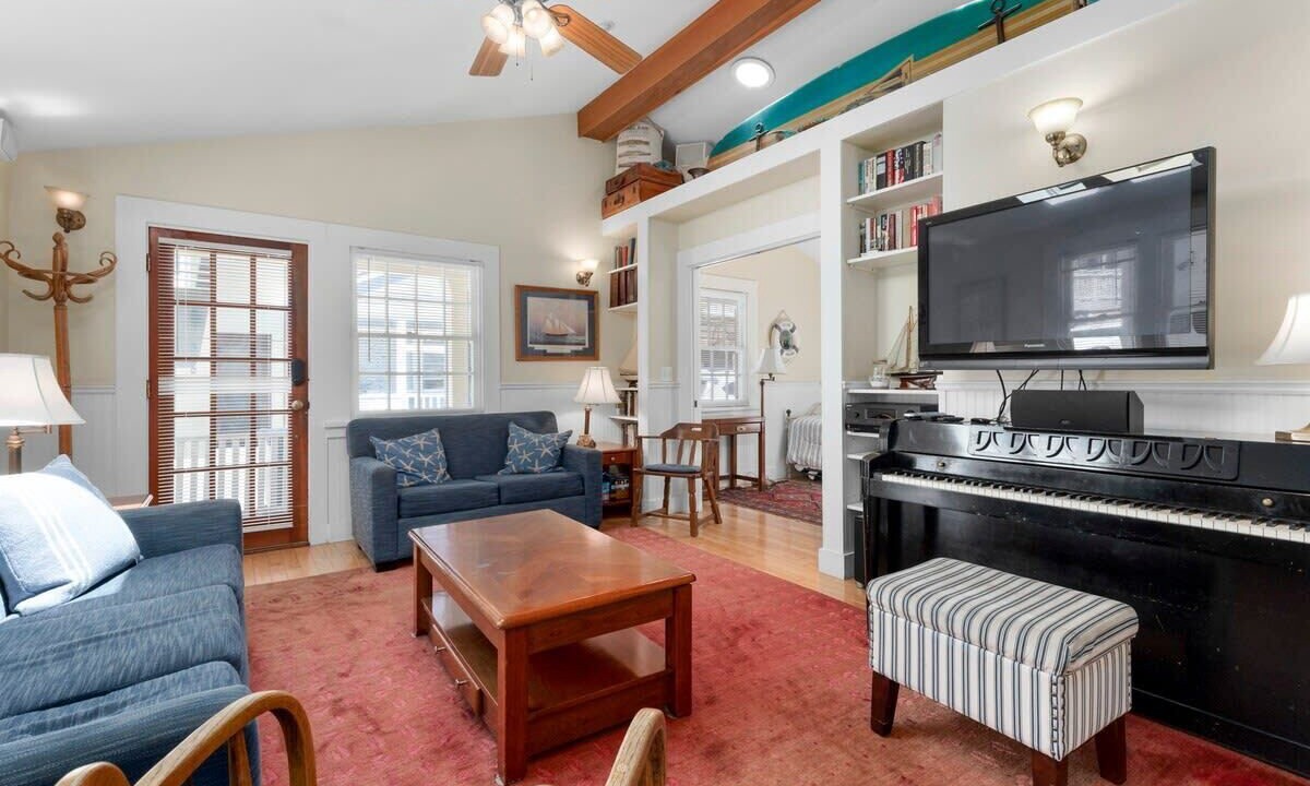 Photo of Livingroom in Capitola