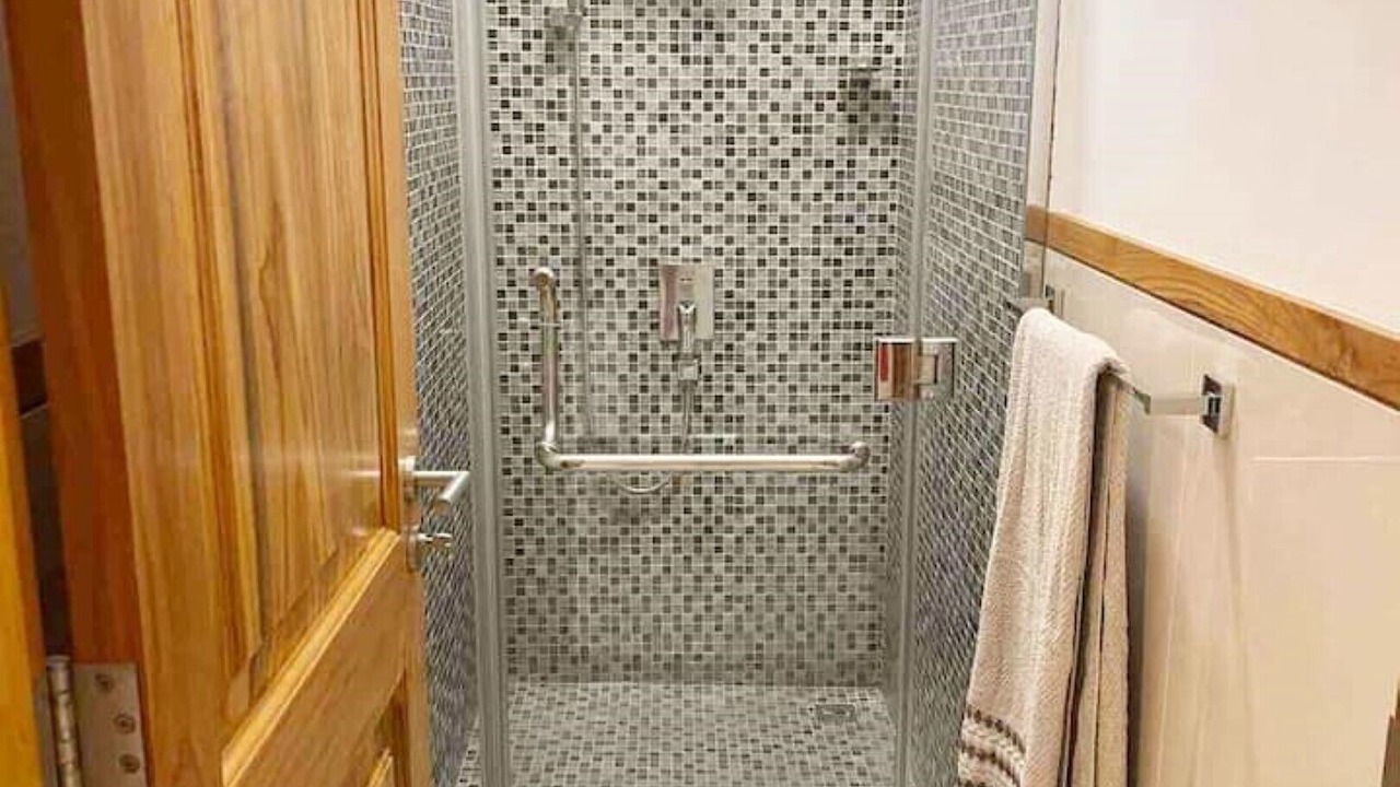 Photo of Bathroom in Mahe Island