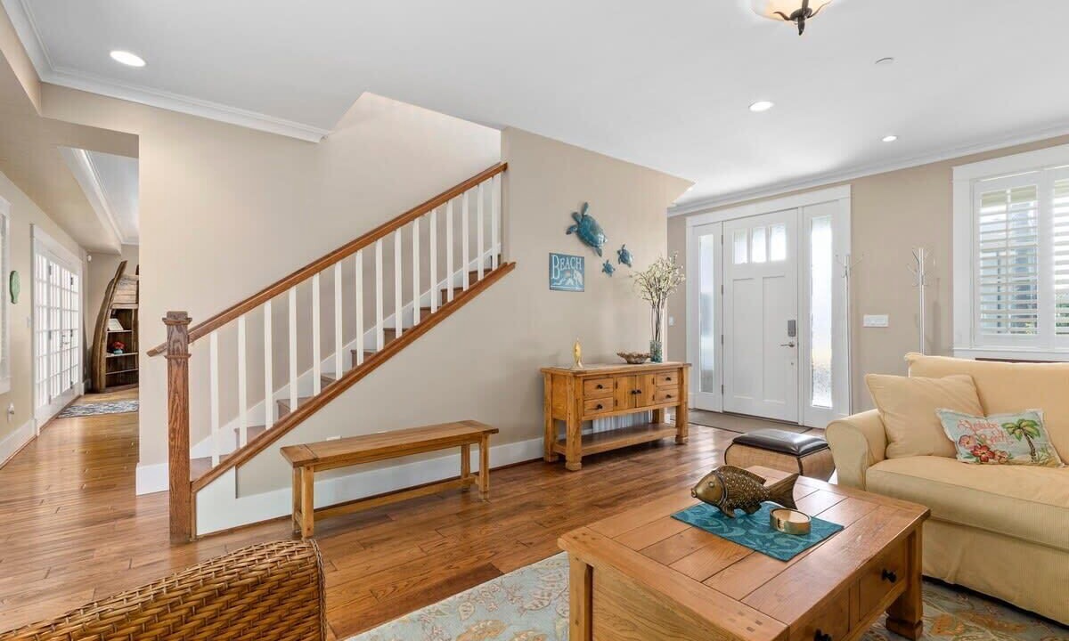 Photo of Livingroom in Eastside Santa Cruz