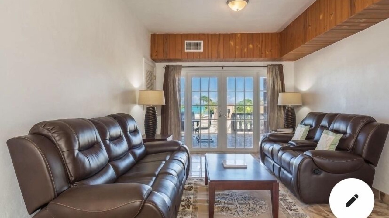 Photo of Livingroom in Whitby