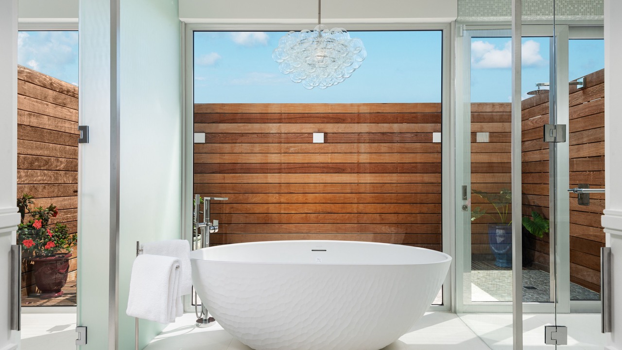 Photo of Bathroom in Leeward Settlement