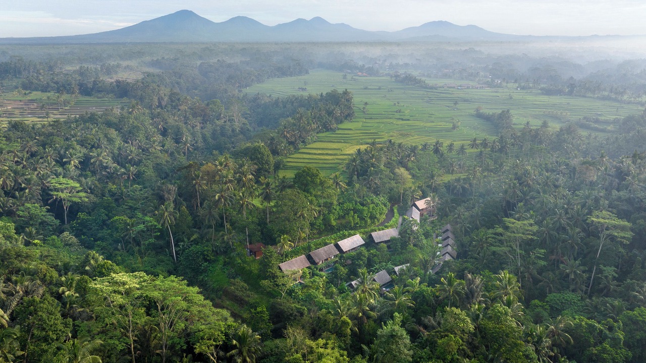 Photo of Outdoor in Sambahan