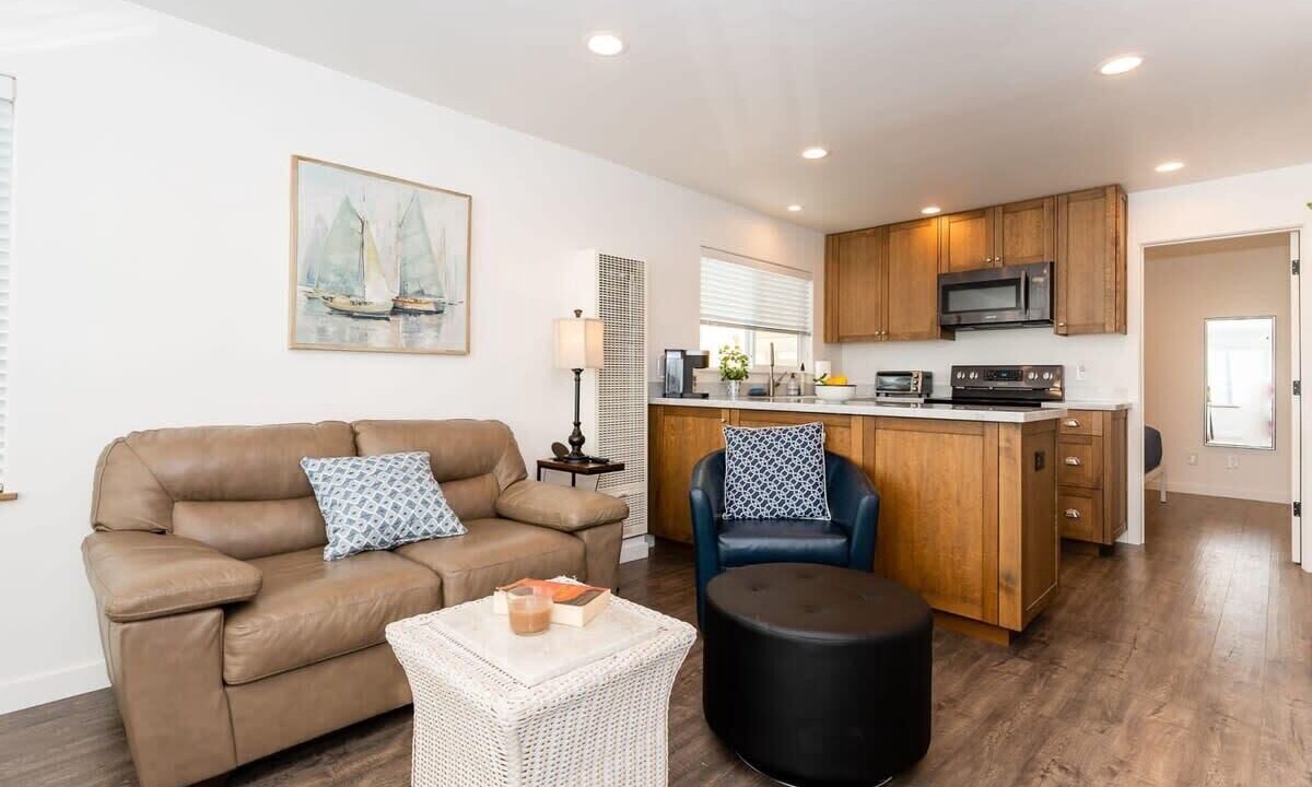Photo of Livingroom in Eastside Santa Cruz