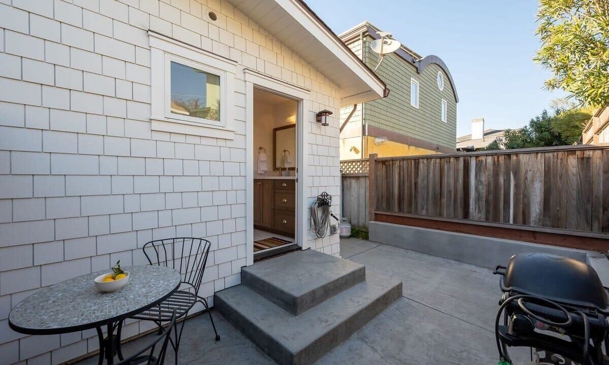 Photo of Outdoor in Eastside Santa Cruz
