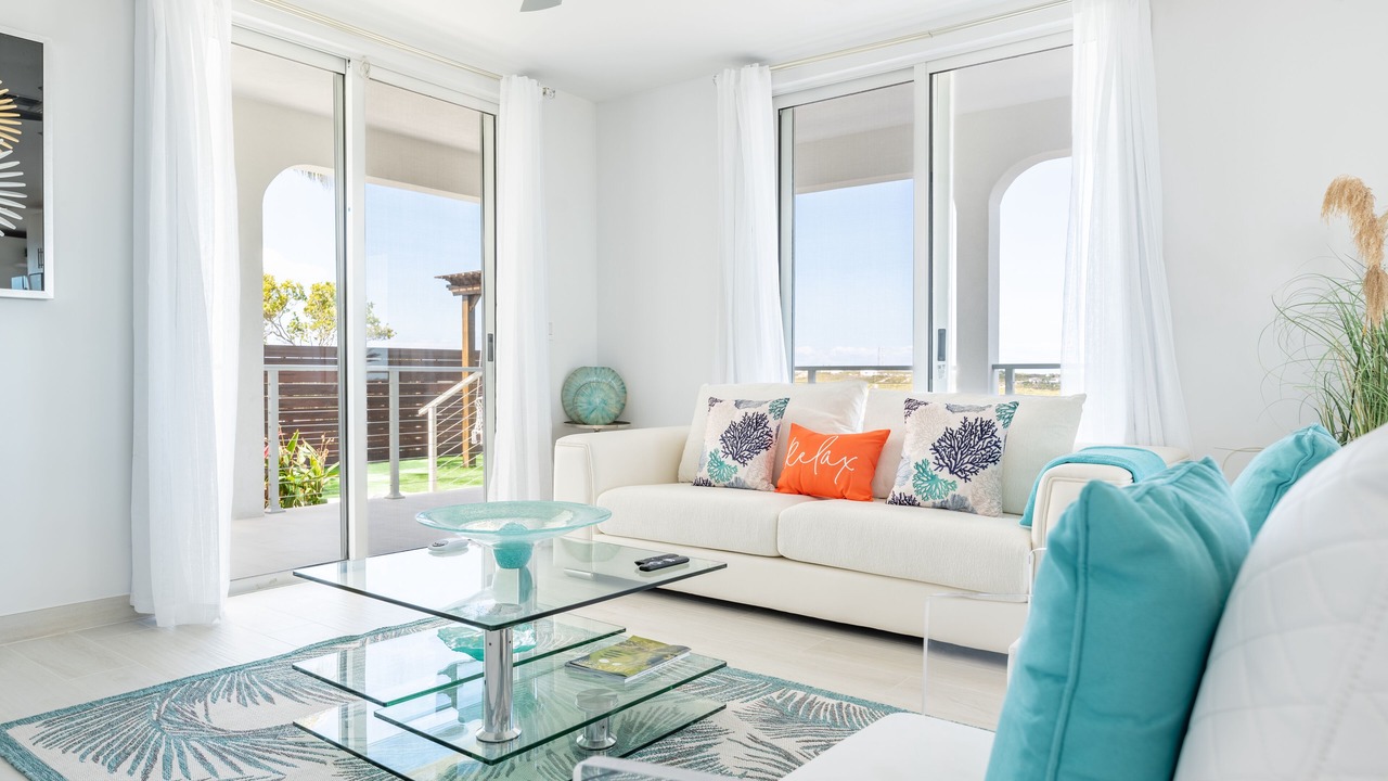 Photo of Livingroom in Venetian Road Settlement