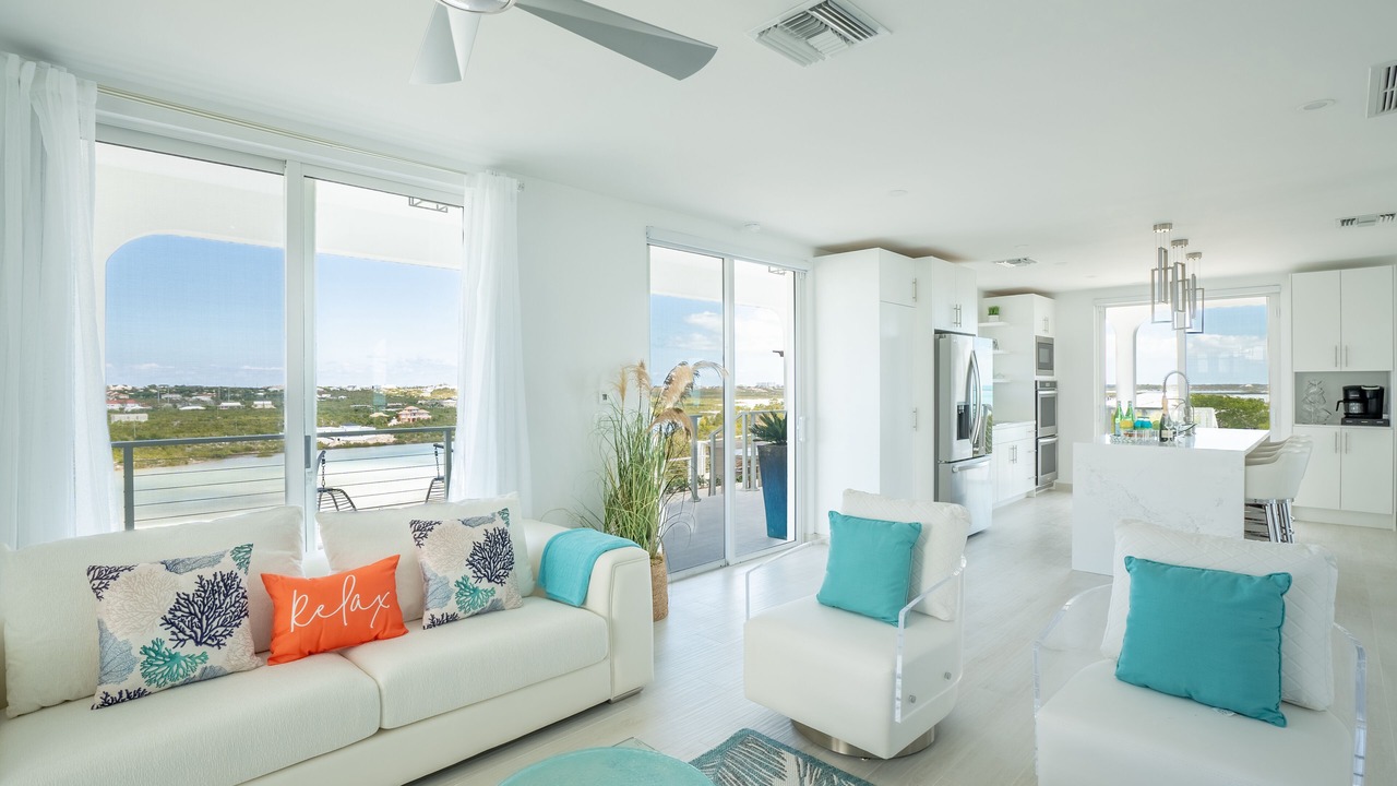 Photo of Livingroom in Venetian Road Settlement