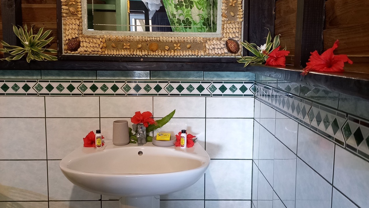 Photo of Bathroom in Taha'a