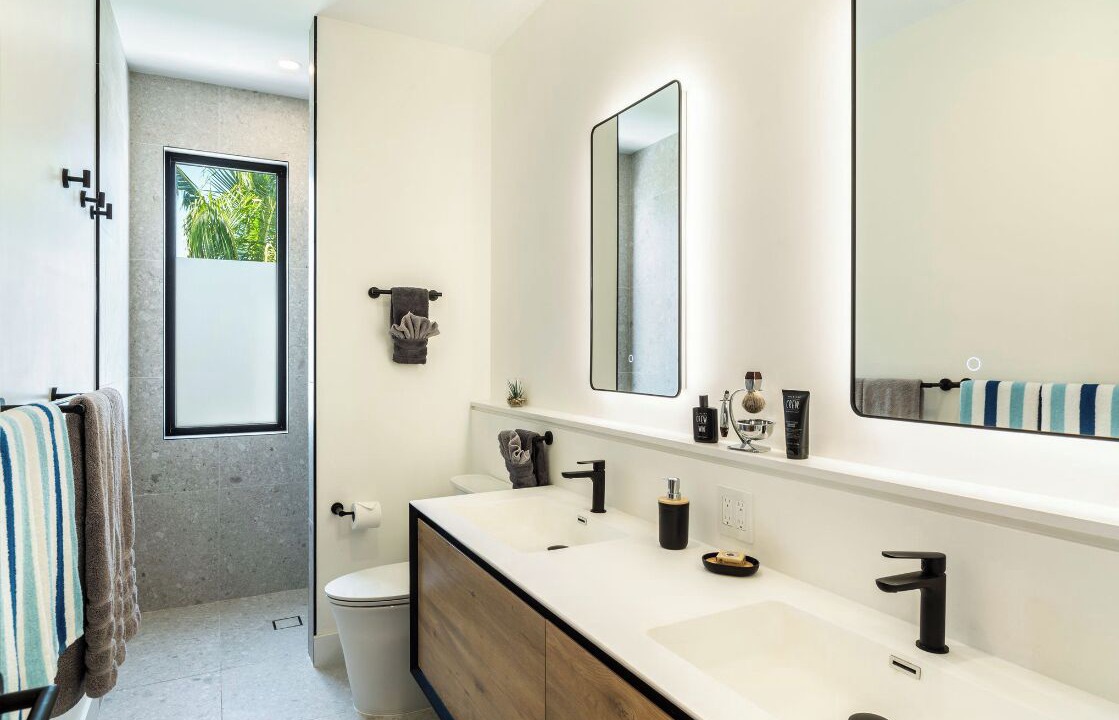 Photo of Bathroom in Leeward Settlement