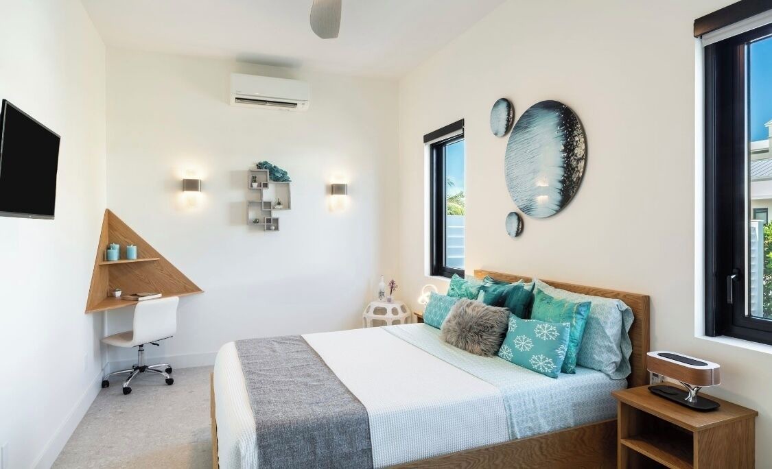Photo of Bedroom in Leeward Settlement