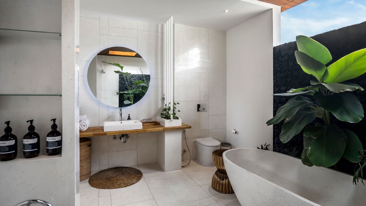 Photo of Bathroom in Sayan