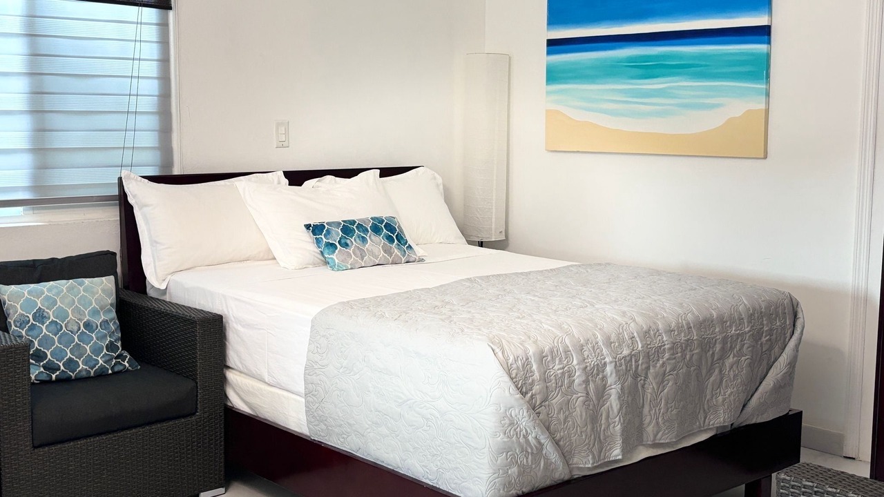 Photo of Bedroom in Venetian Road Settlement