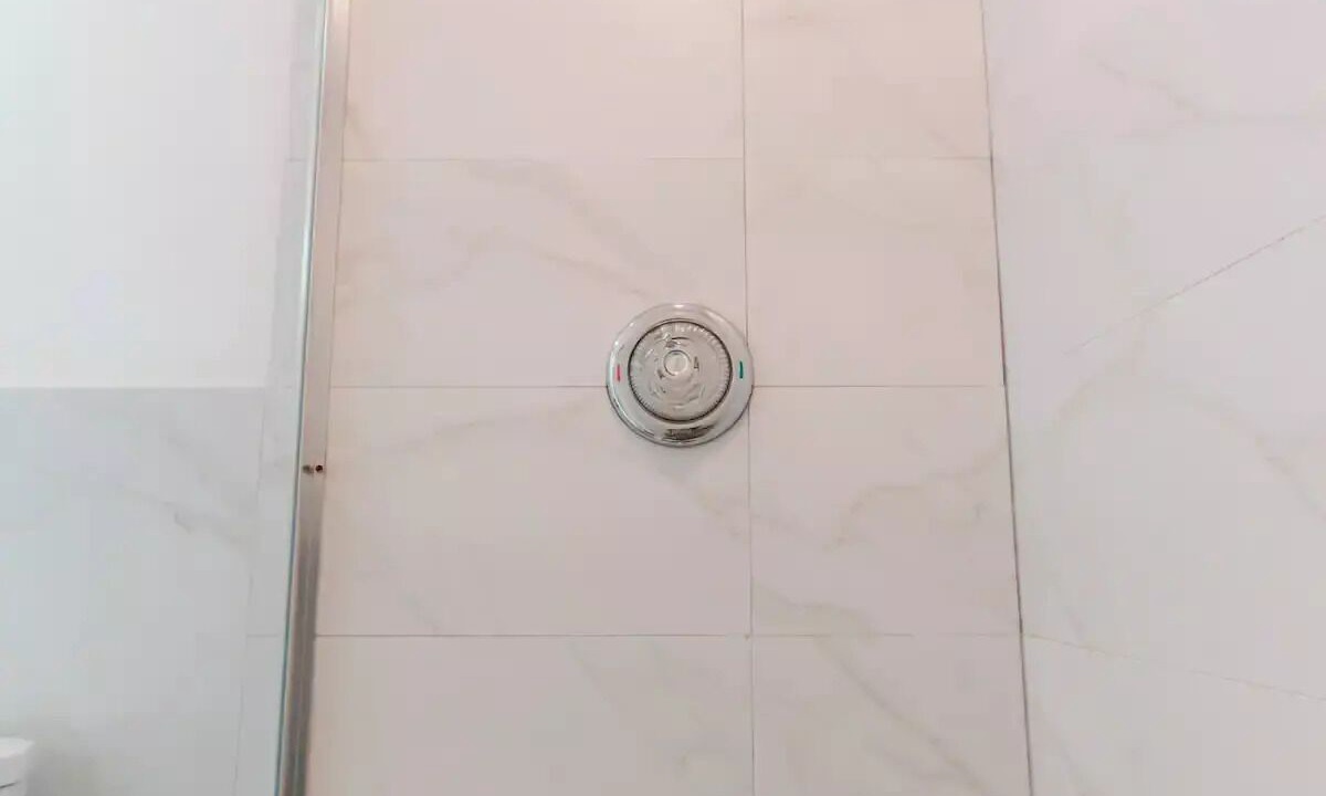 Photo of Bathroom in Venetian Road Settlement