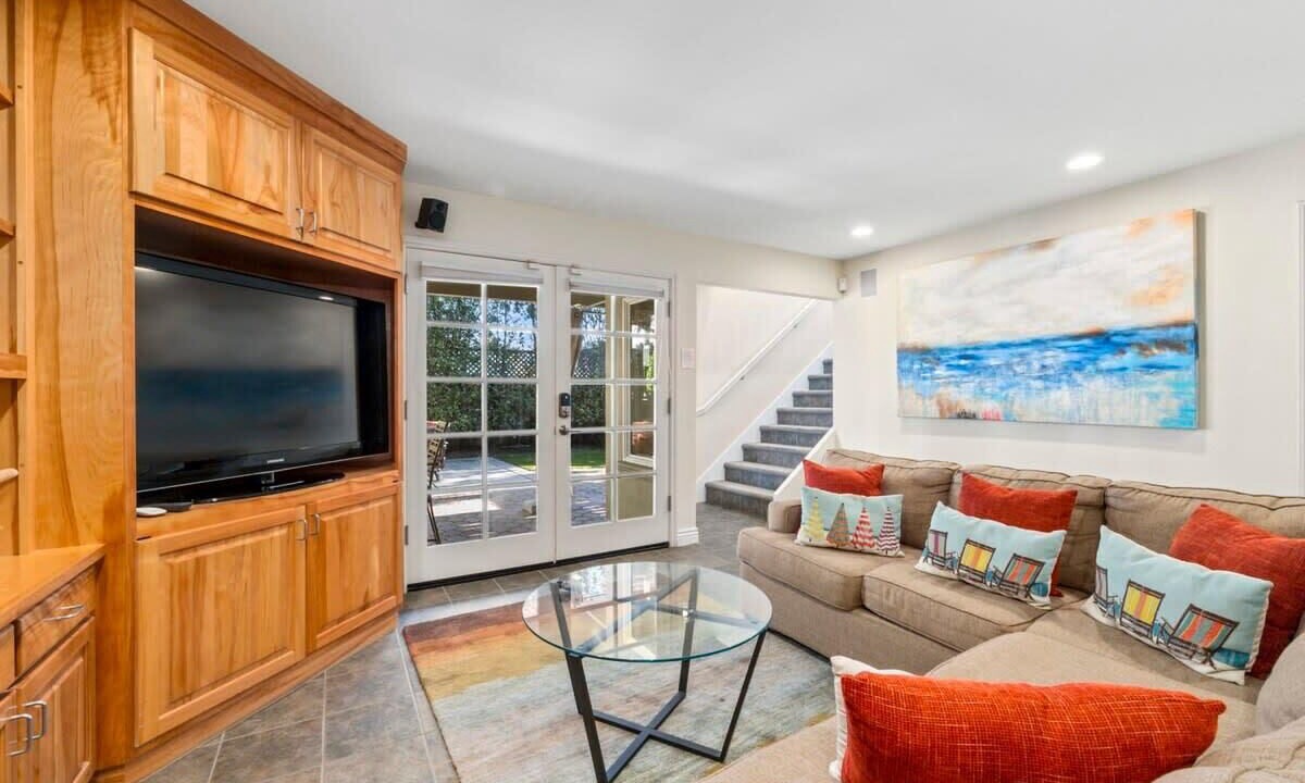 Photo of Bedroom in Opal Cliffs