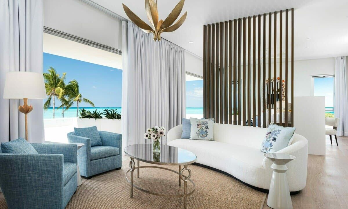 Photo of Livingroom in Long Bay Hills