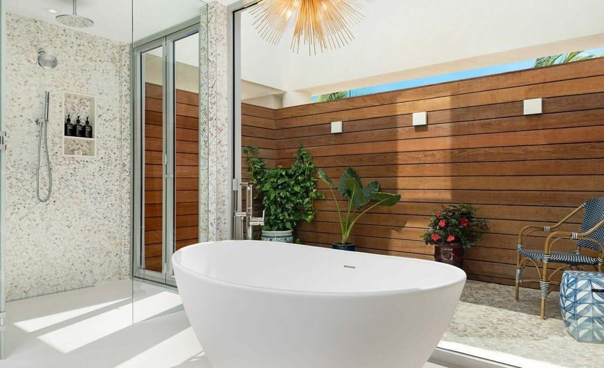 Photo of Bathroom in Long Bay Hills