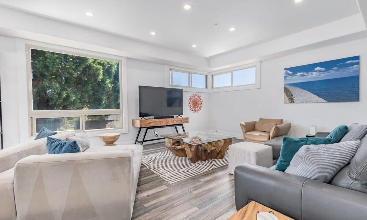 Photo of Livingroom in Aptos