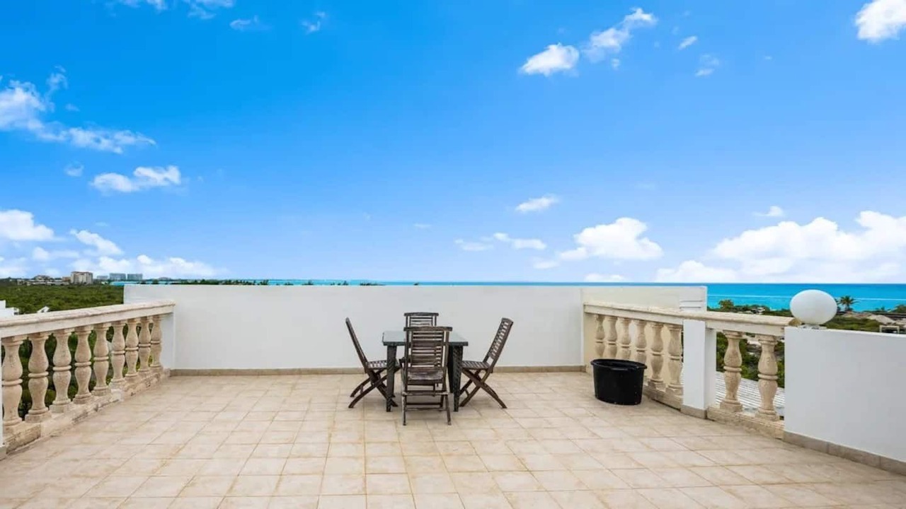 Photo of Outdoor in Grace Bay