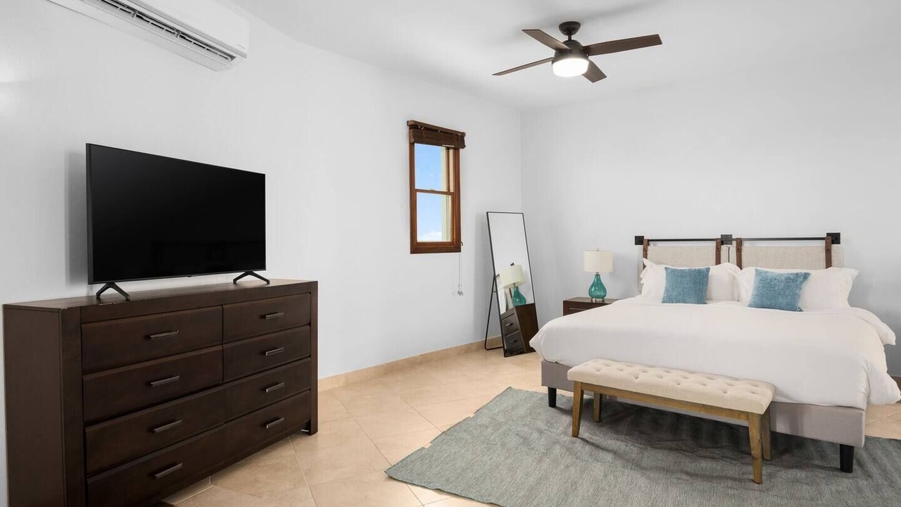 Photo of Bedroom in Leeward Settlement