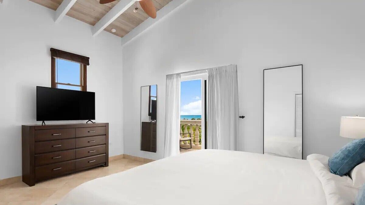 Photo of Bedroom in Leeward Settlement