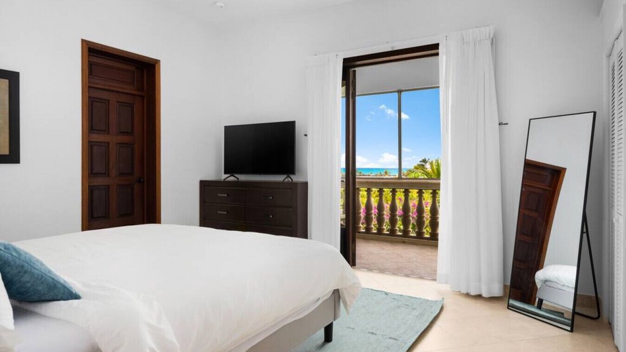 Photo of Bedroom in Leeward Settlement