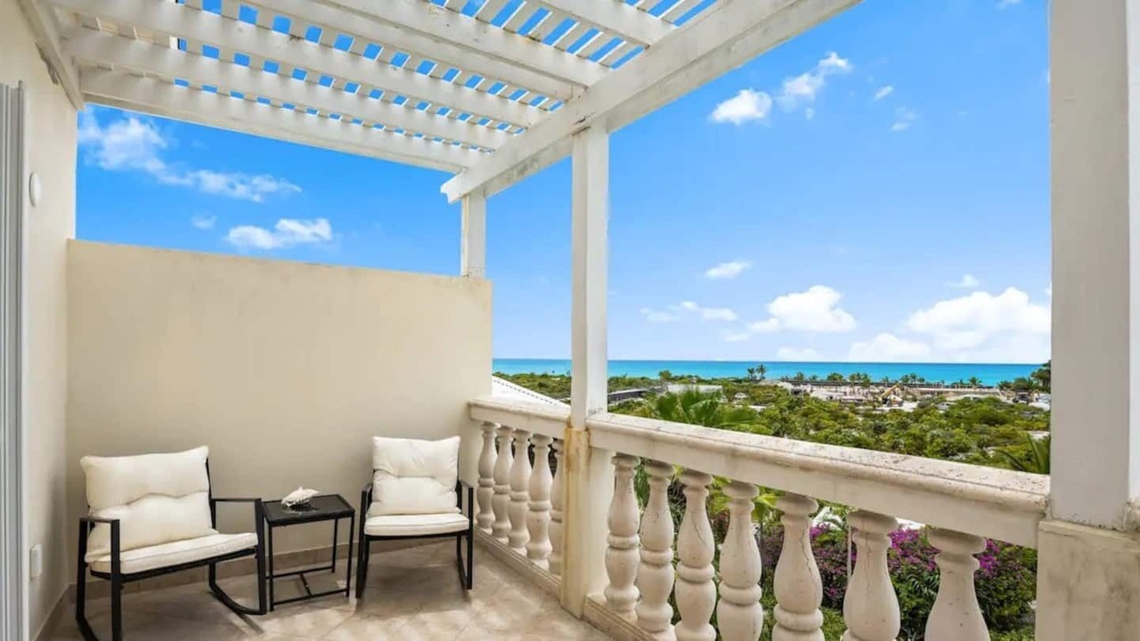 Photo of Outdoor in Leeward Settlement