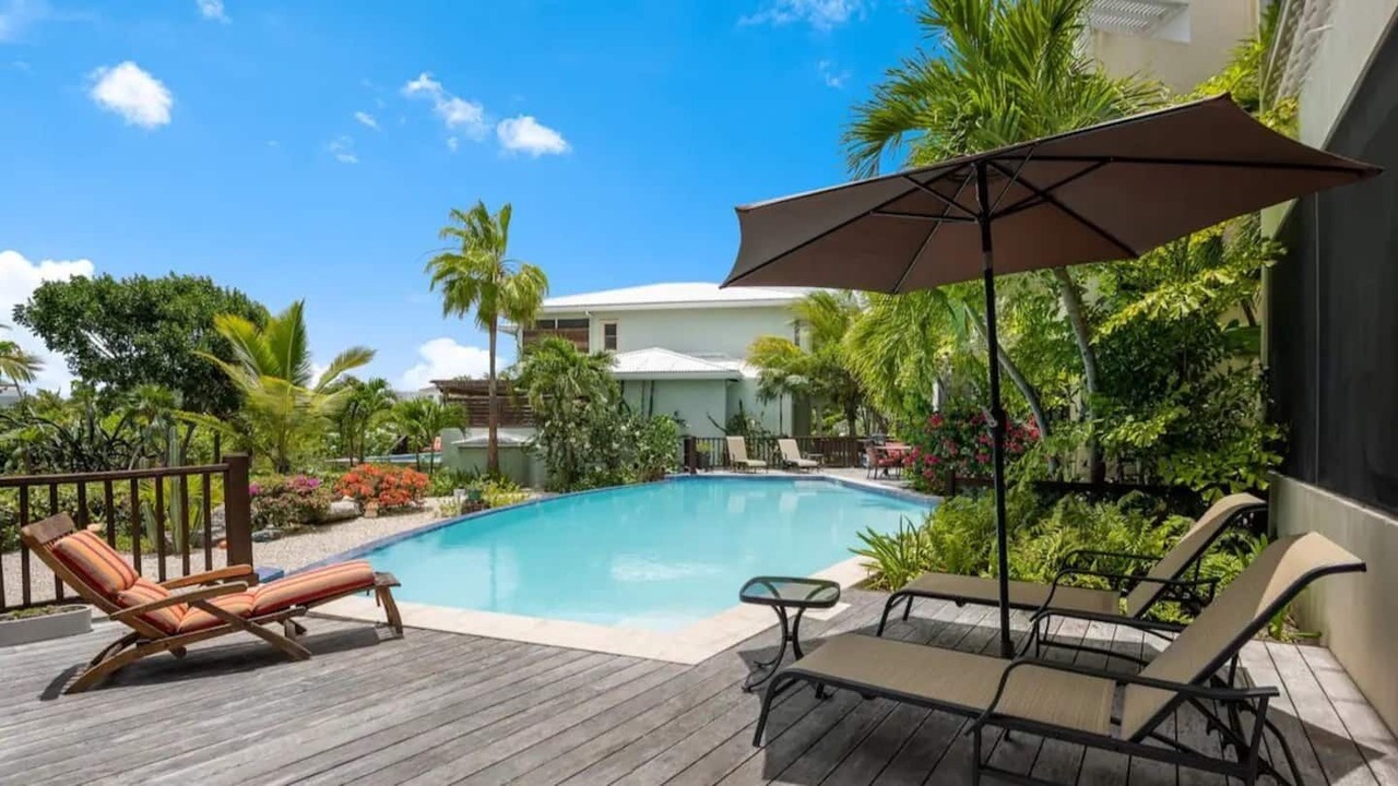 Photo of Outdoor in Leeward Settlement