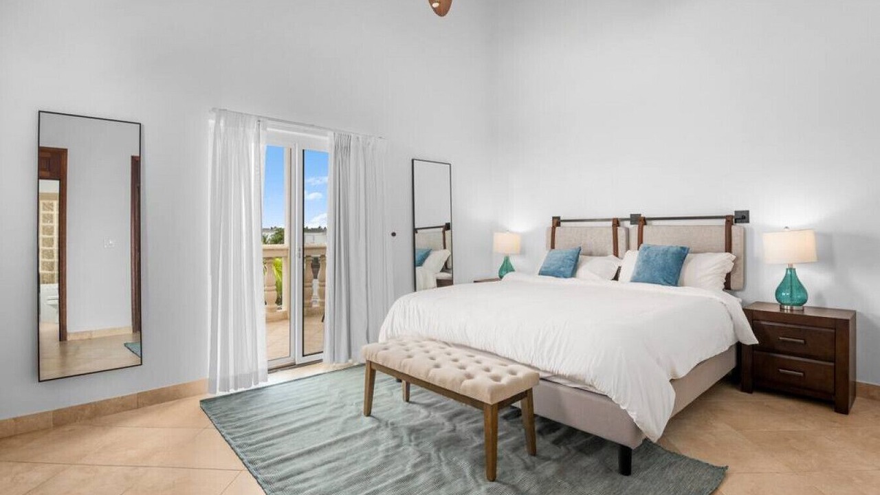 Photo of Bedroom in Leeward Settlement