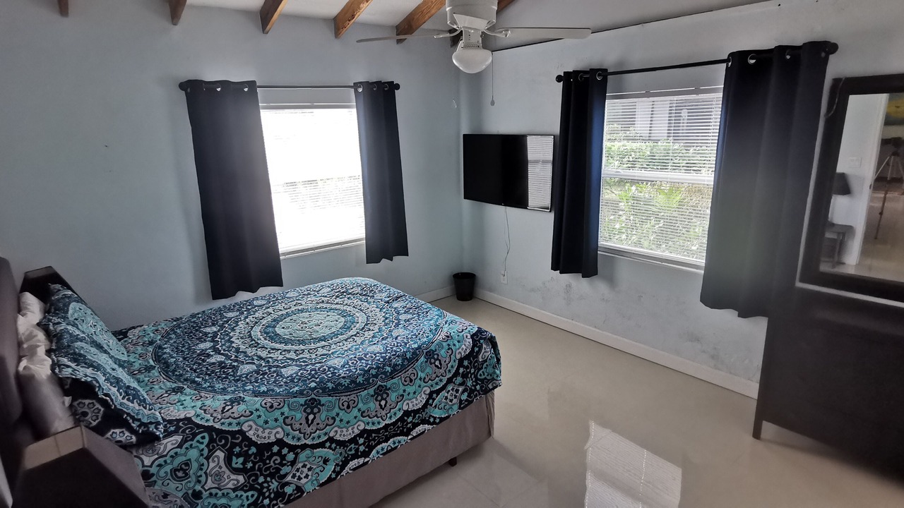 Photo of Bedroom in Conch Bar