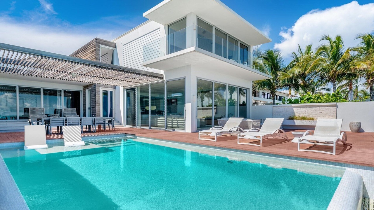 Photo of Outdoor in Long Bay