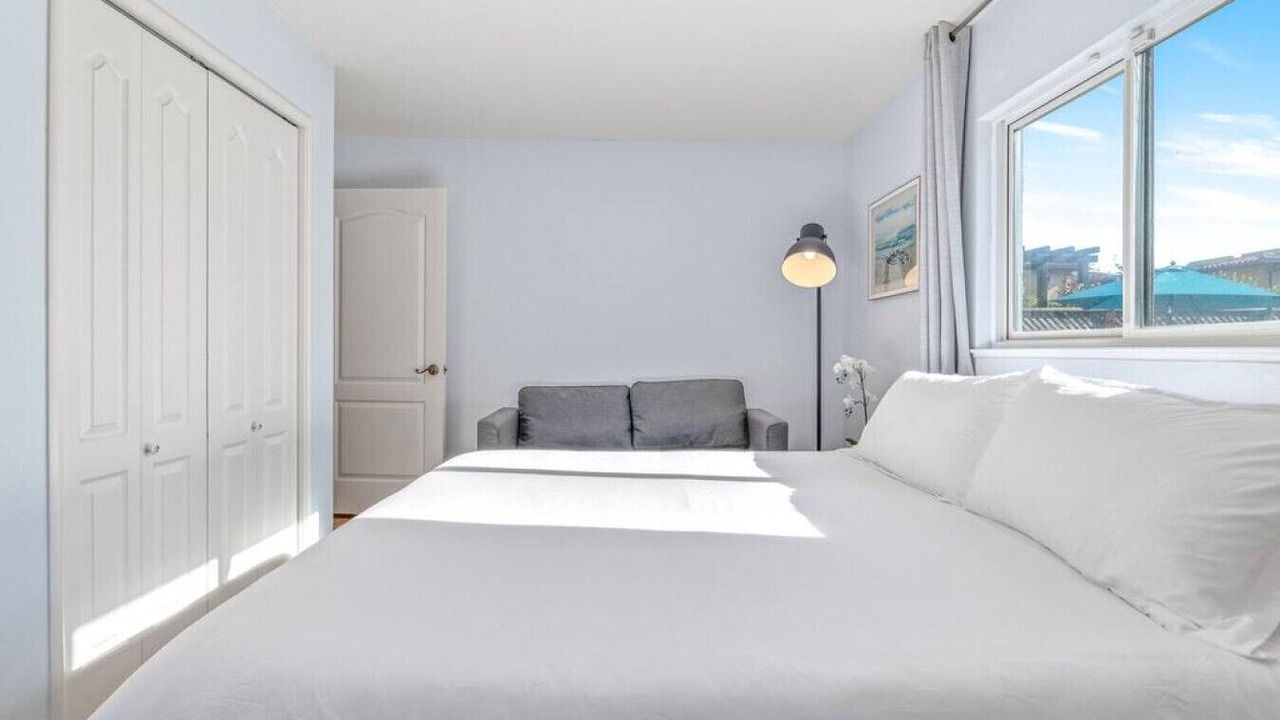 Photo of Bedroom in Opal Cliffs
