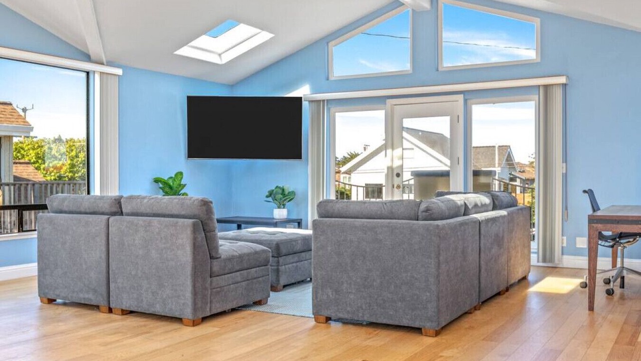 Photo of Livingroom in Opal Cliffs