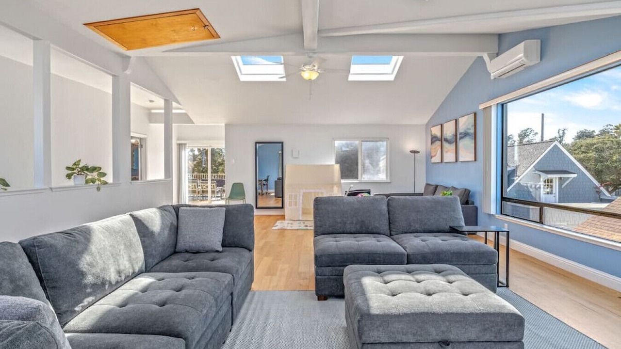 Photo of Livingroom in Opal Cliffs