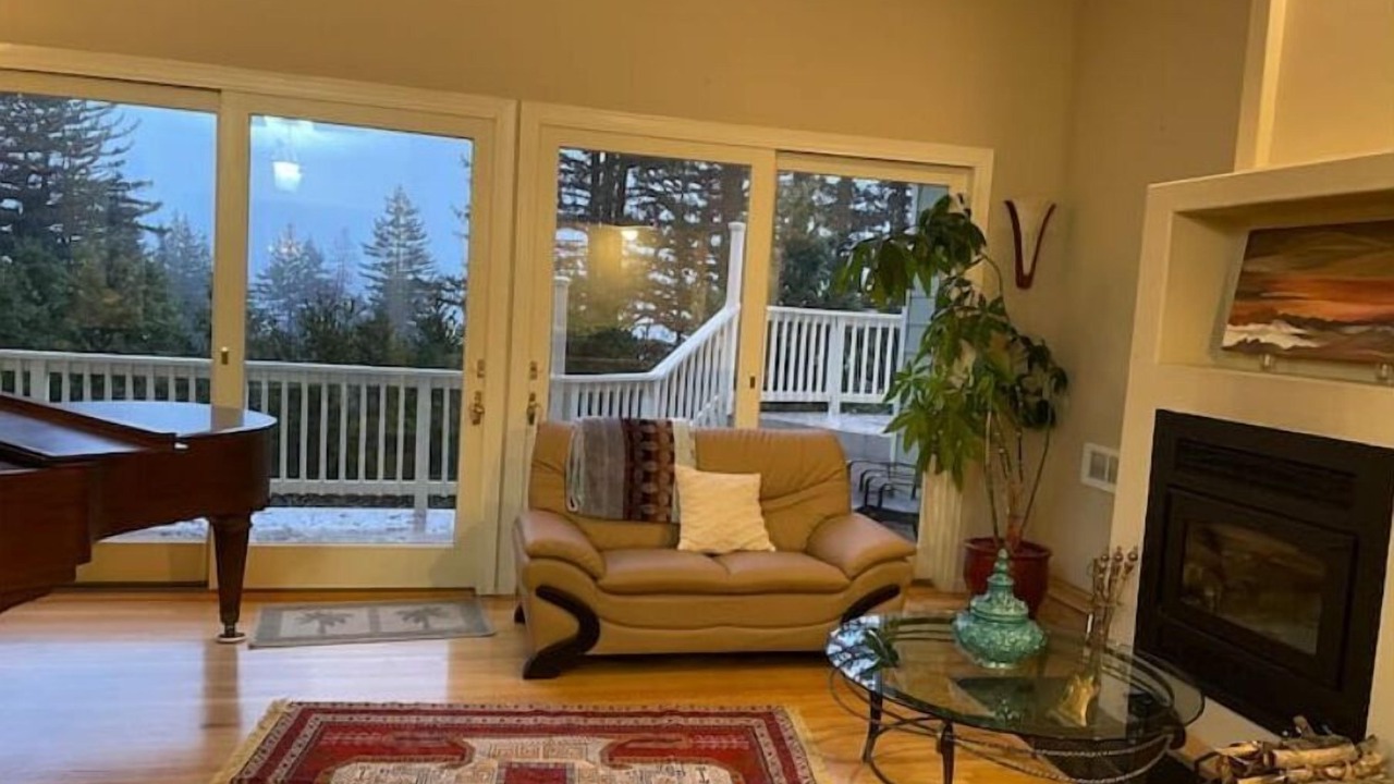 Photo of Livingroom in Boulder Creek
