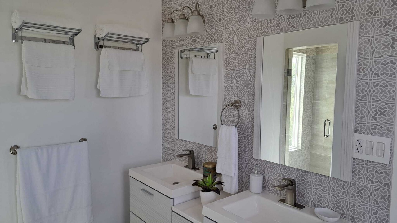 Photo of Bathroom in Venetian Road Settlement
