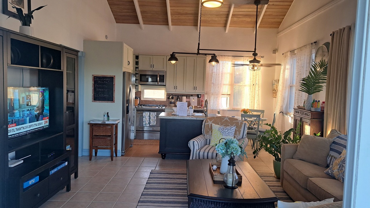 Photo of Livingroom in Venetian Road Settlement