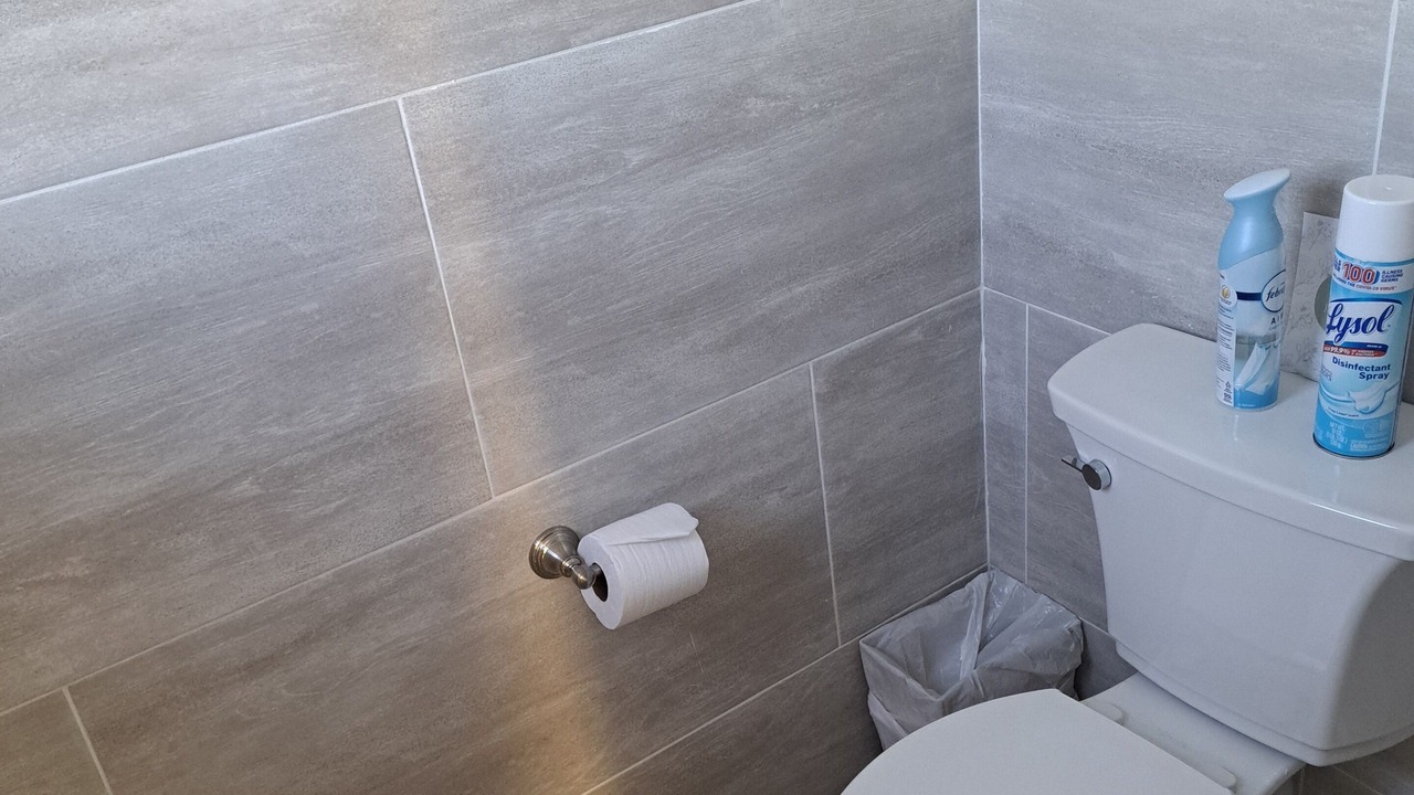Photo of Bathroom in Venetian Road Settlement