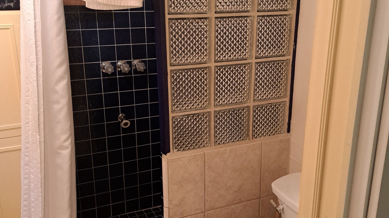 Photo of Bathroom in Venetian Road Settlement