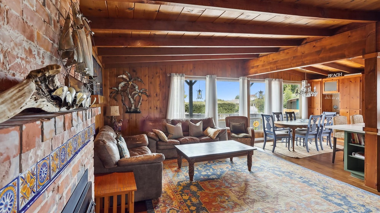 Photo of Livingroom in Aptos