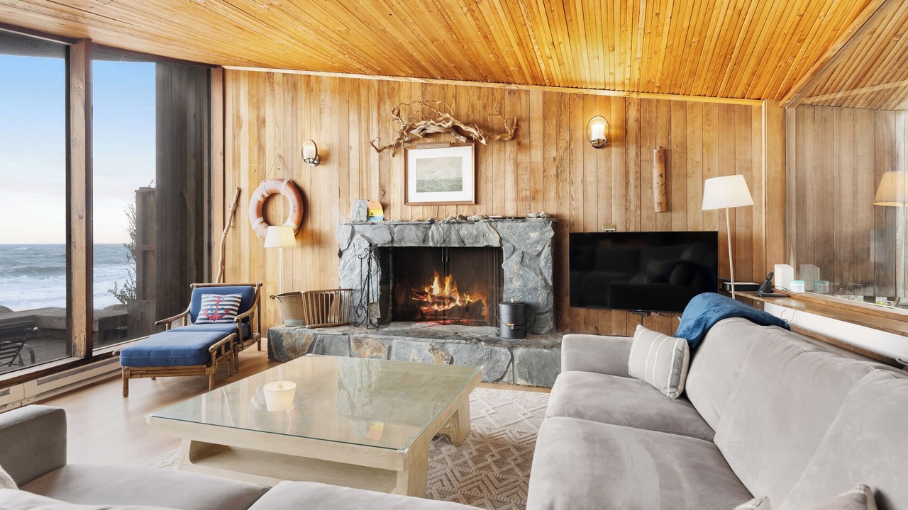 Photo of Livingroom in Aptos