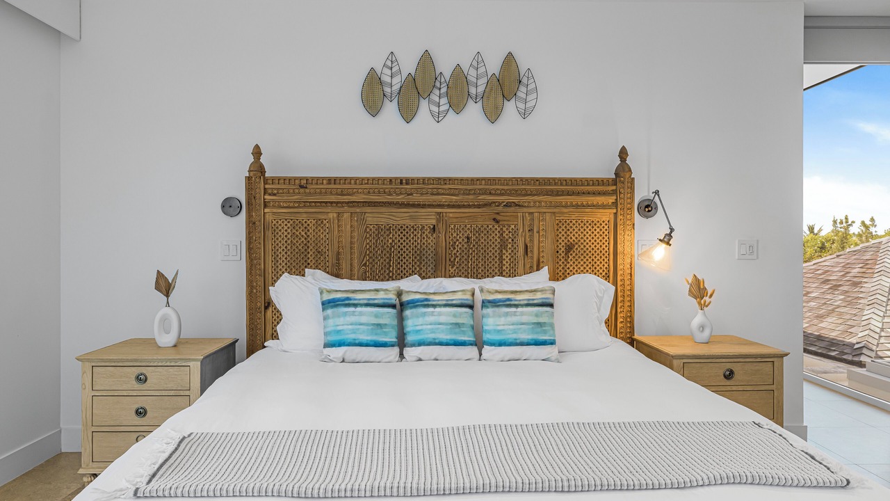 Photo of Bedroom in Leeward Settlement