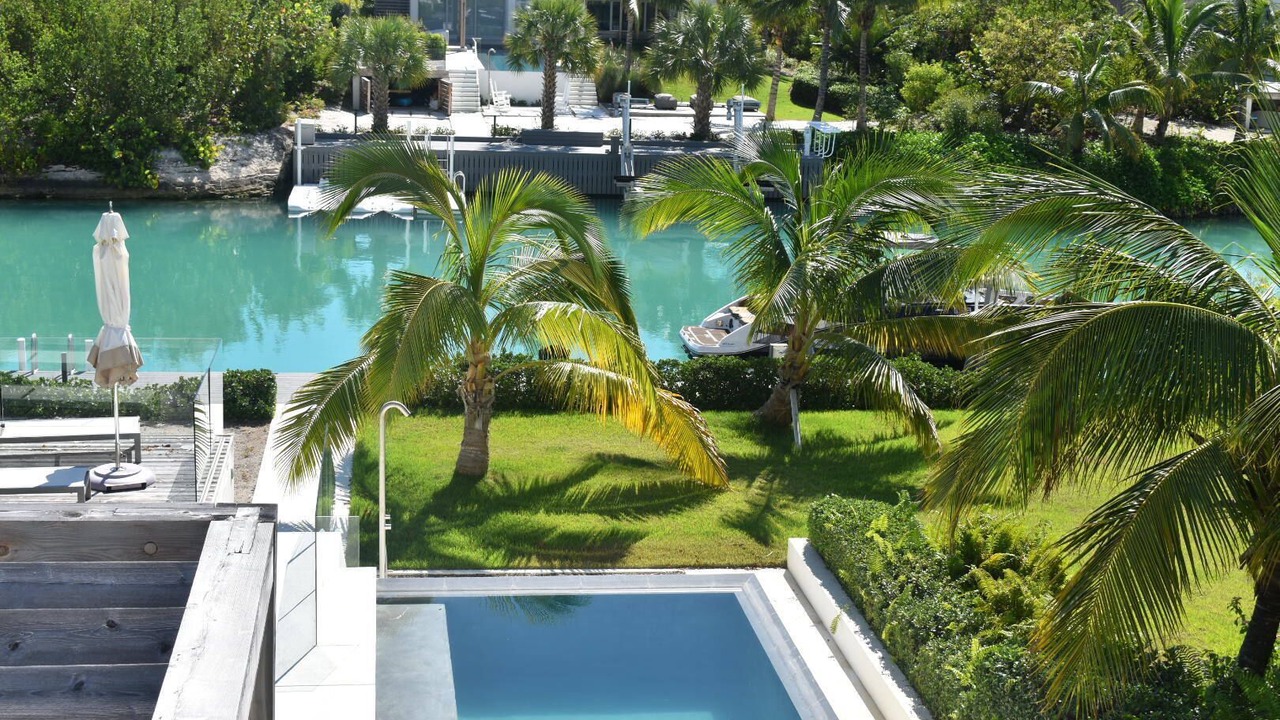 Photo of Outdoor in Leeward Settlement