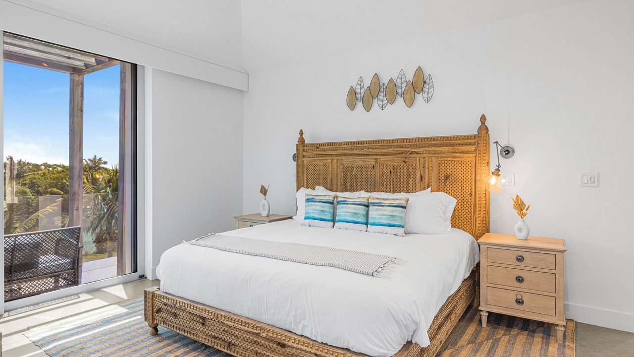 Photo of Bedroom in Leeward Settlement
