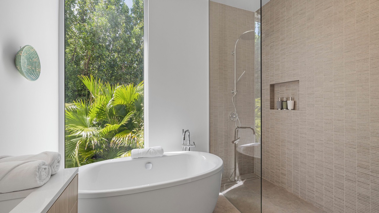 Photo of Bathroom in Leeward Settlement