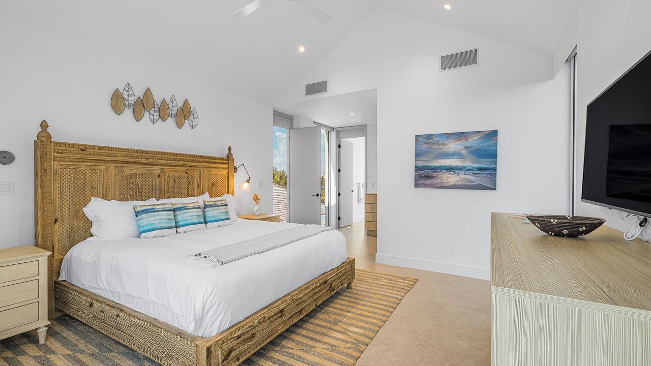 Photo of Bedroom in Leeward Settlement