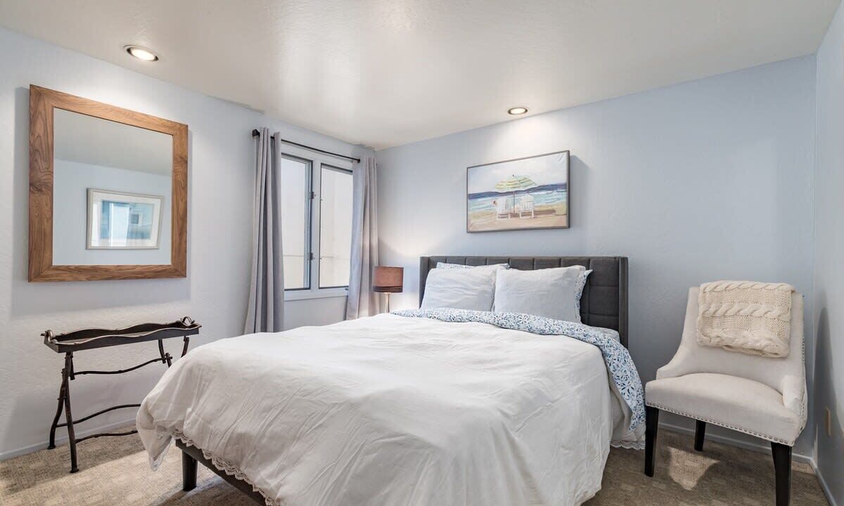 Photo of Bedroom in Capitola