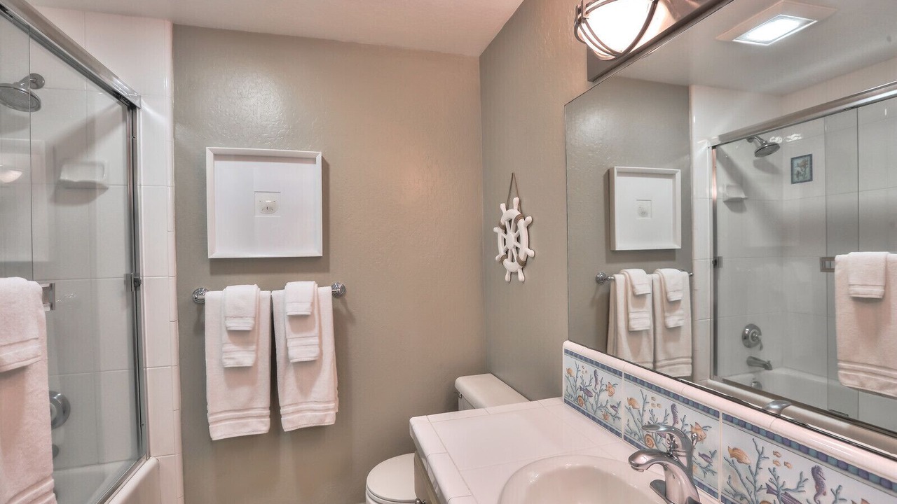 Photo of Bathroom in Pajaro Dunes