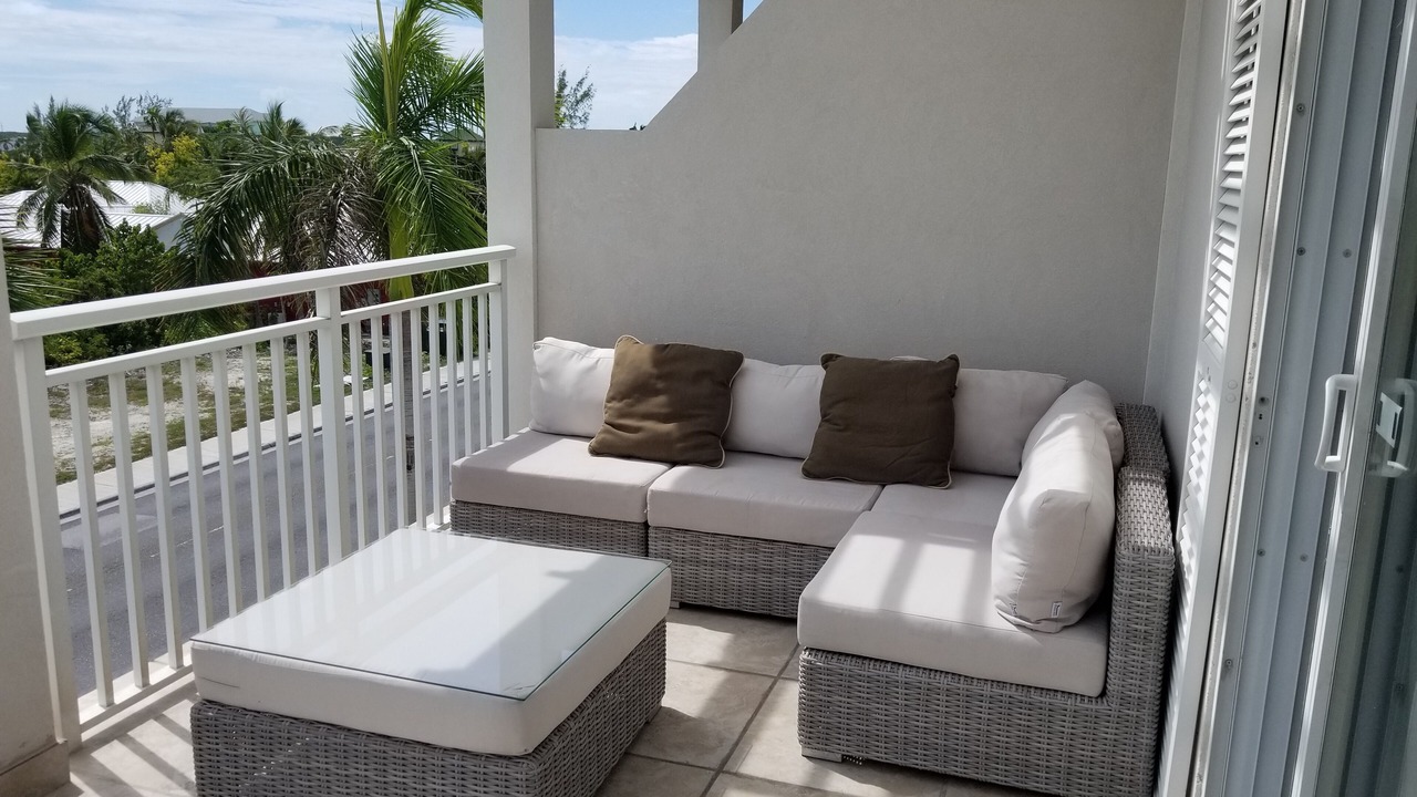 Photo of Patio Balcony in Grace Bay